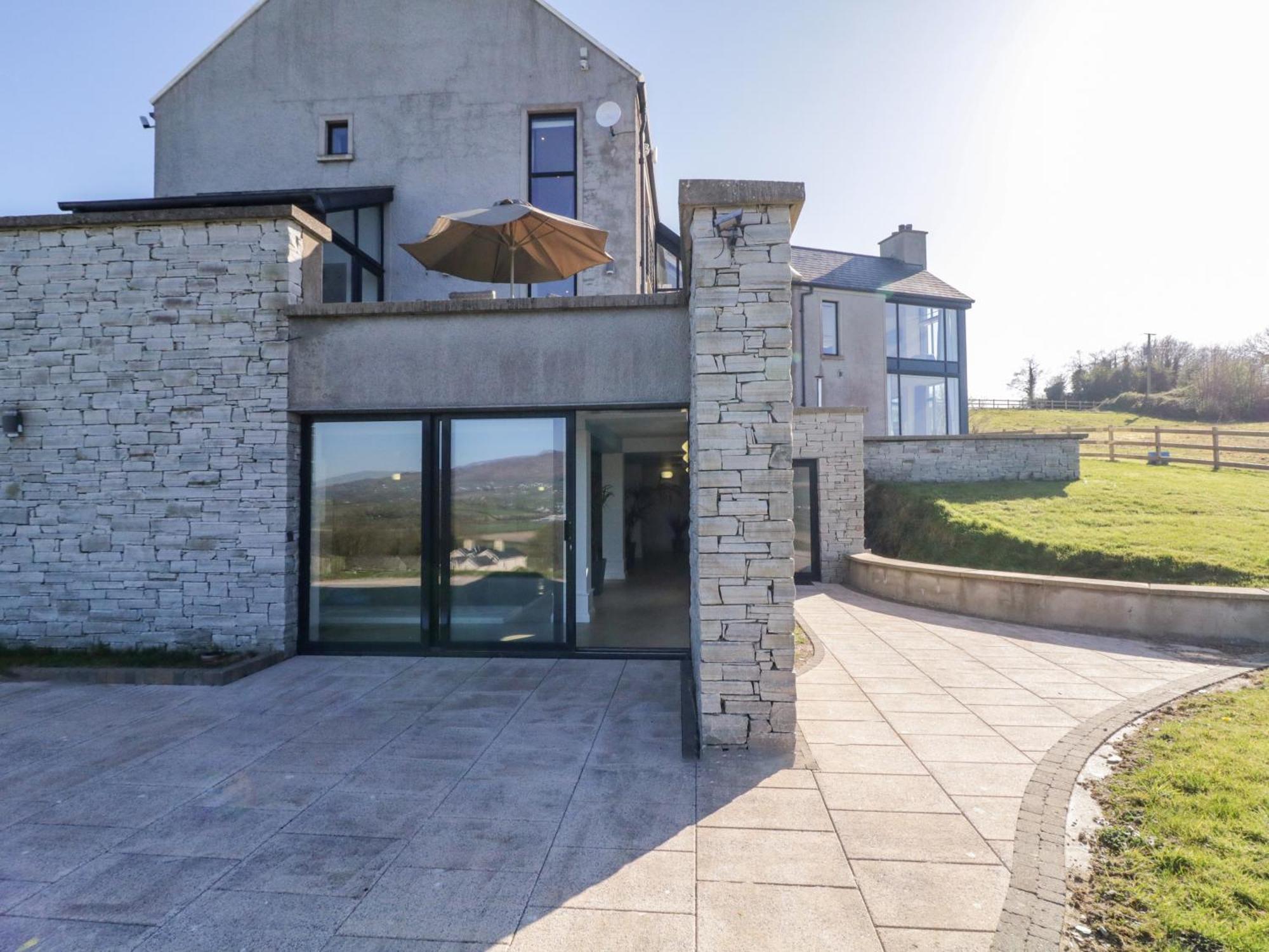 Holiday home Carraig Ard Burt